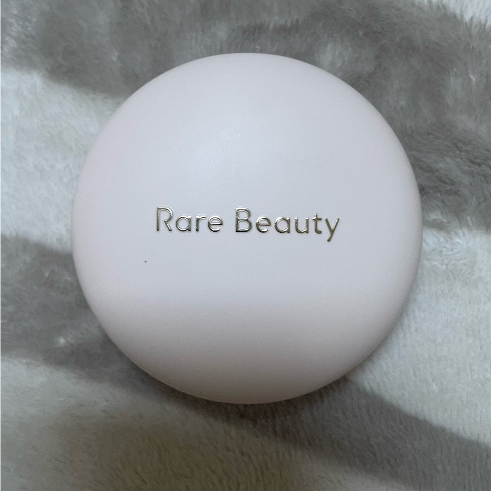 Rare Beauty Cheer Powder Blush Compact